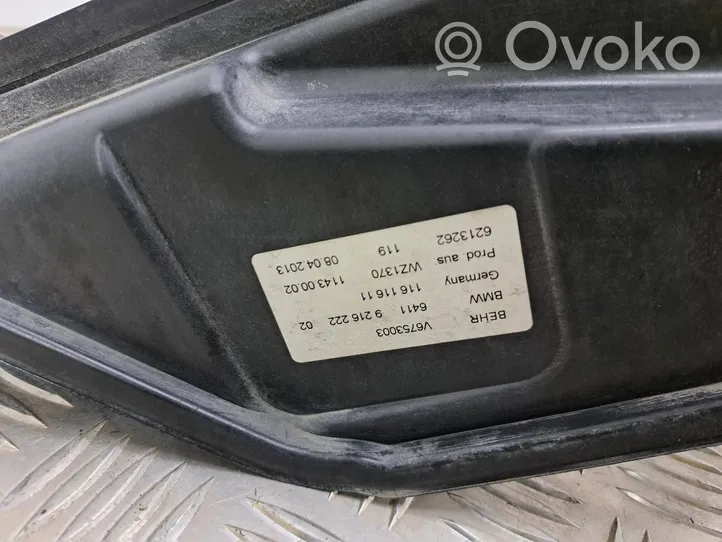 BMW 5 F10 F11 Ohjaamon sisäilman mikrosuodattimen kansi 9216222