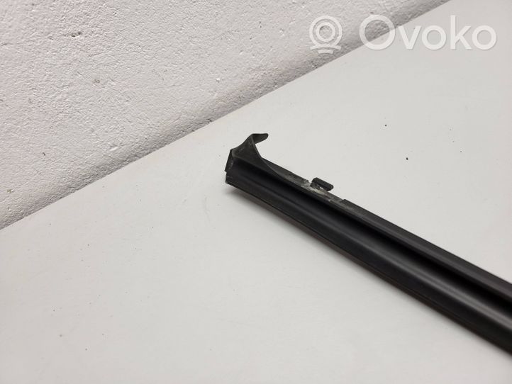 Porsche Macan Altro elemento di rivestimento della portiera anteriore 95B837119B