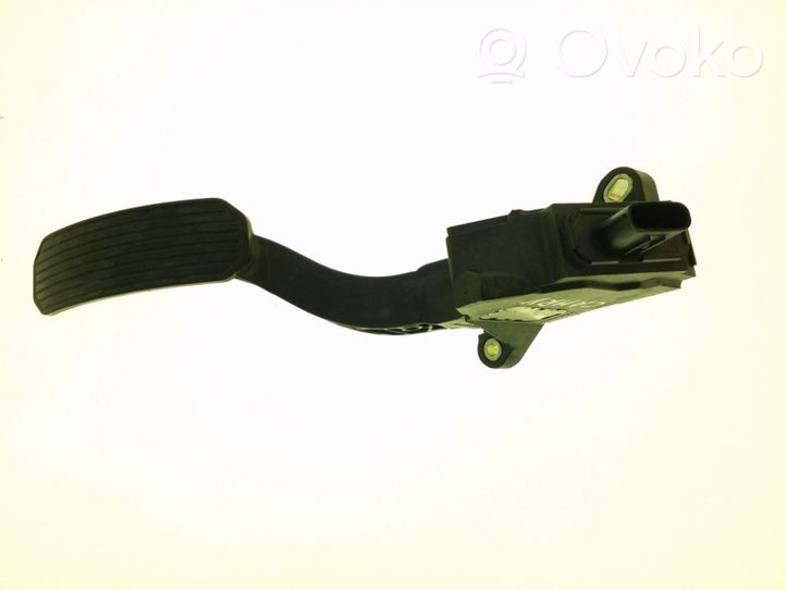 Toyota Camry Pedal del acelerador 7811007010