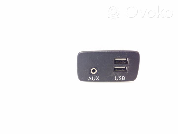 Subaru Outback (BS) Connettore plug in USB 86257AL100