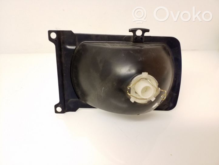 Volkswagen PASSAT B4 Faro/fanale 4411101R