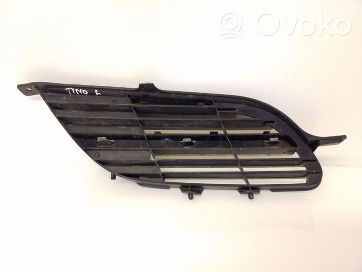 Nissan Almera Tino Grille calandre supérieure de pare-chocs avant 62330BU00