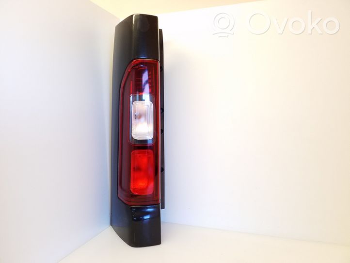 Renault Trafic III (X82) Lampa tylna 265556737R