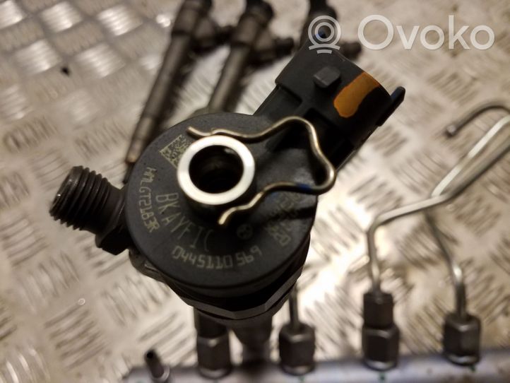 Opel Vivaro Fuel injectors set 0445110569