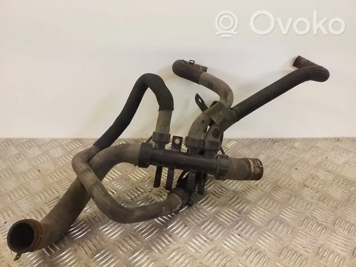 Opel Vivaro Tubo flessibile del liquido di raffreddamento del motore S6000303