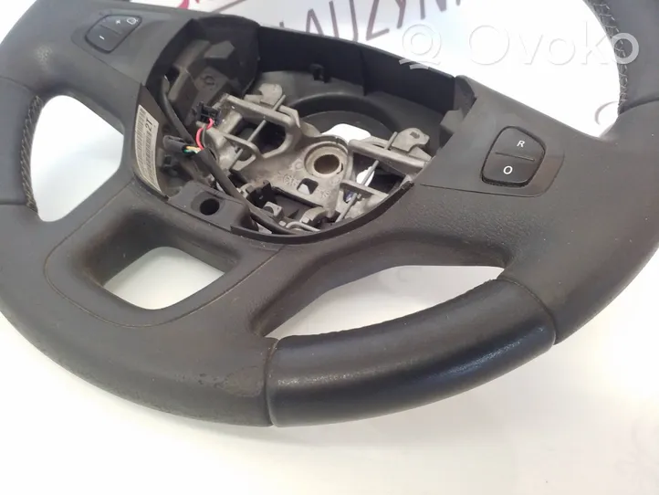 Renault Trafic III (X82) Steering wheel 484007588R