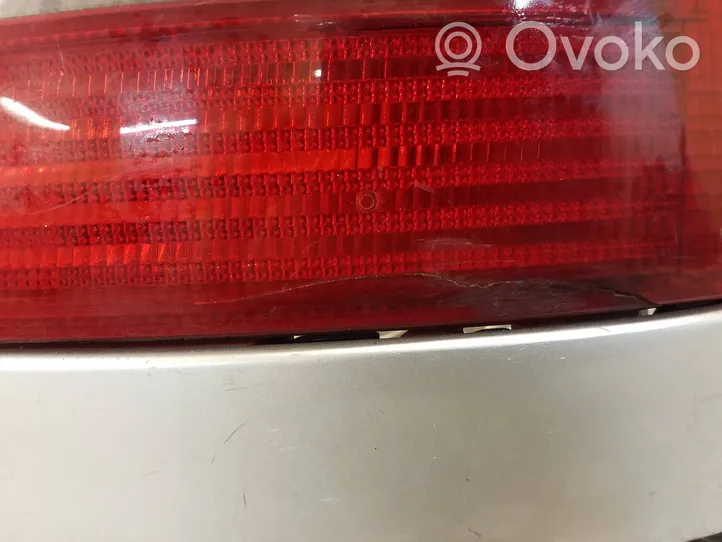 Audi A4 S4 B5 8D Luci posteriori 289902