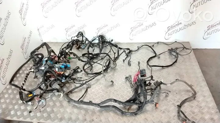 Opel Vivaro Panel wiring 240361720R