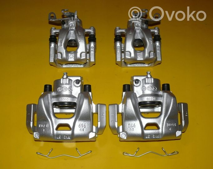 Alfa Romeo Giulietta Set dischi freno e pinze D339696FN357