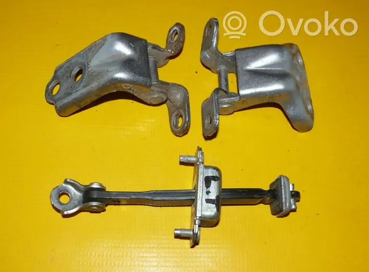 Subaru Outback Set di cerniere portiera posteriore 