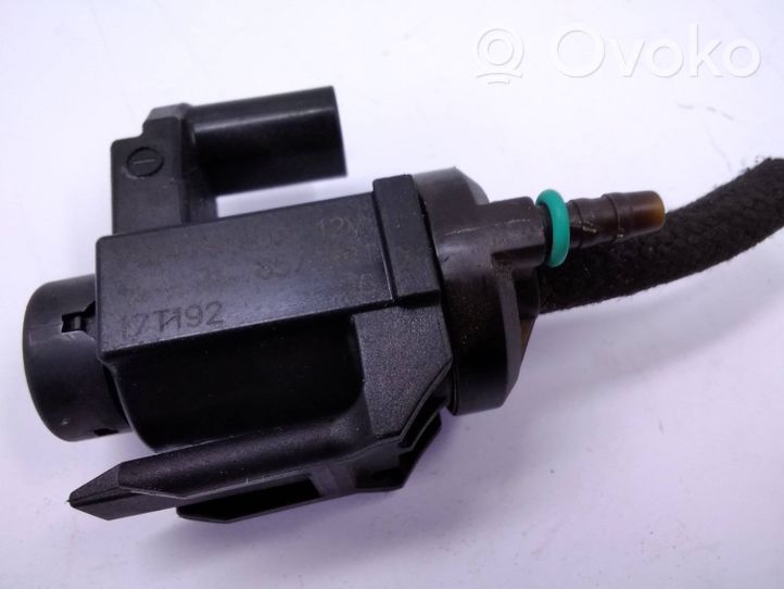 BMW 5 G30 G31 Solenoidinis vožtuvas 70478502