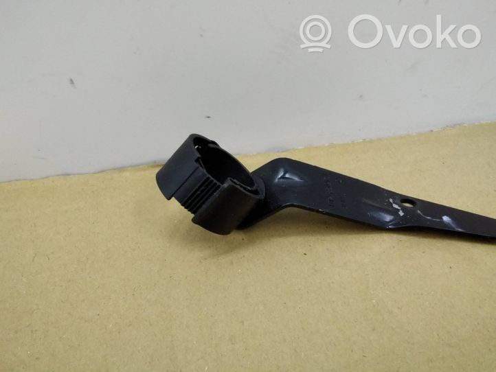 BMW 5 G30 G31 Staffa di montaggio del radiatore 1712-8619737