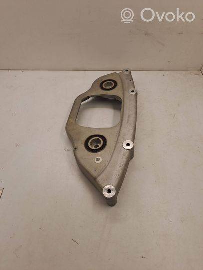 Mercedes-Benz C AMG W205 Rear differential/diff mount bracket A2053522301