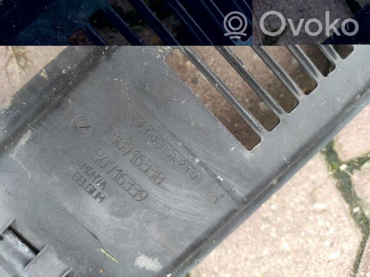 Volvo V50 Garniture de radiateur 30716338