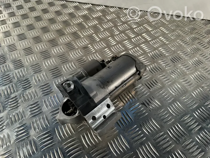 BMW 5 G30 G31 Starter motor 