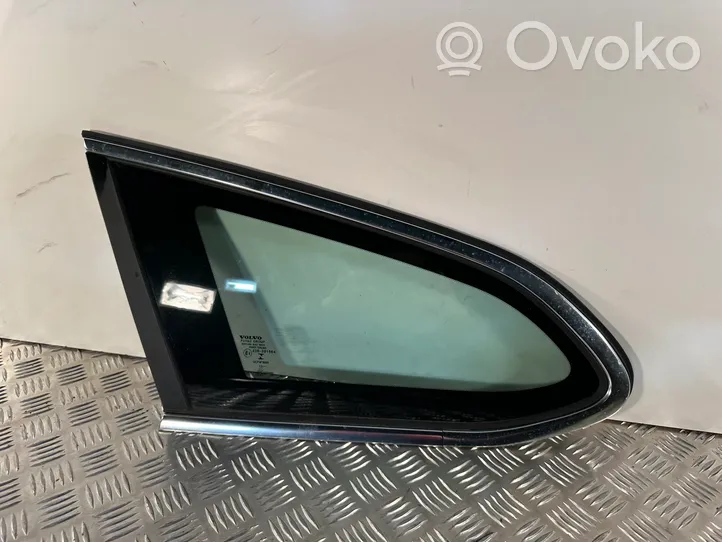 Volvo V60 Rear side window/glass 31418279