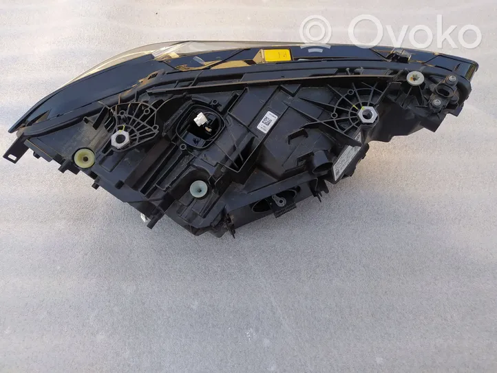 BMW 4 G22 G23 G24 G26 Lot de 2 lampes frontales / phare 6082512014