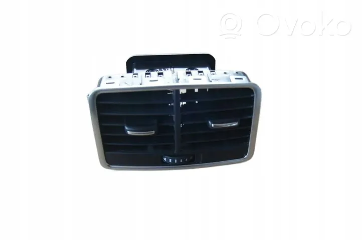 Audi A6 S6 C6 4F Griglia di ventilazione posteriore 8K0819203A