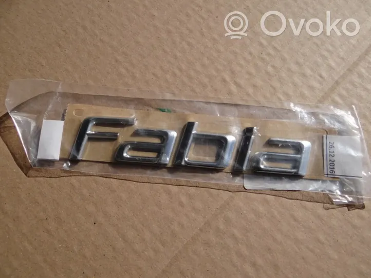 Skoda Fabia Mk2 (5J) Emblemat / Znaczek tylny / Litery modelu 5J6853687