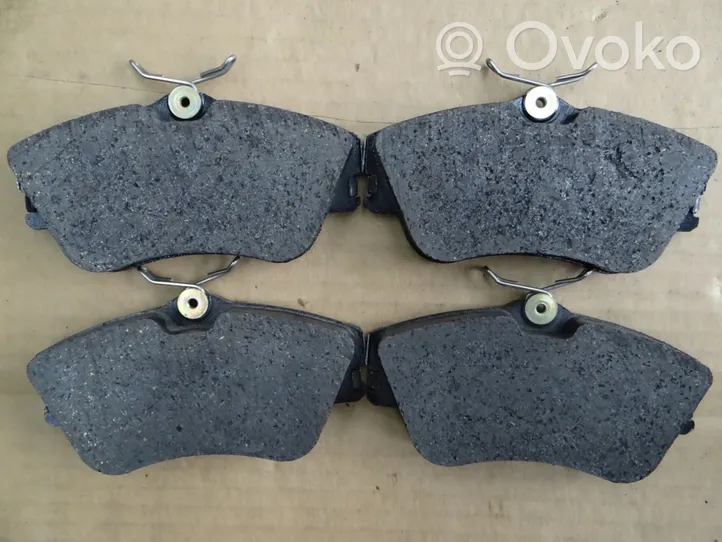 Volkswagen Transporter - Caravelle T4 Brake pads (rear) 214791