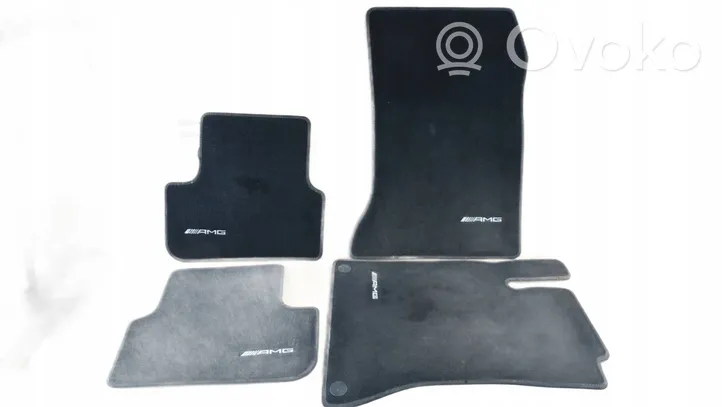 Mercedes-Benz A W176 Kit tapis de sol auto A2466803048