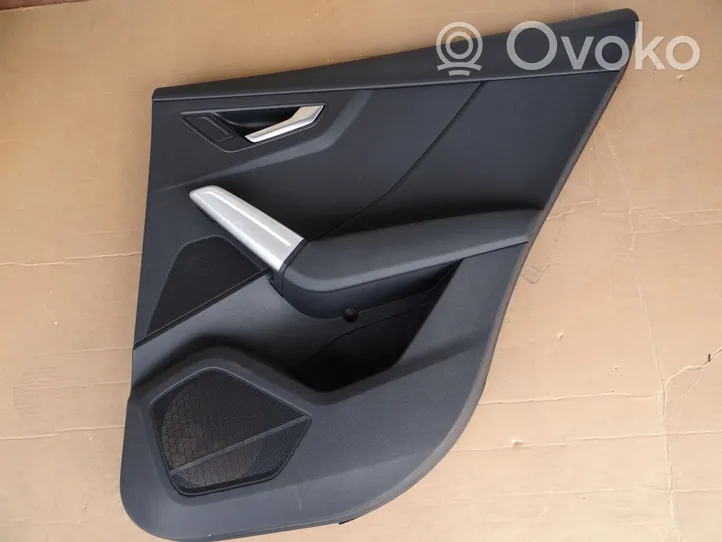Audi Q3 F3 Rivestimento del pannello della portiera posteriore 
