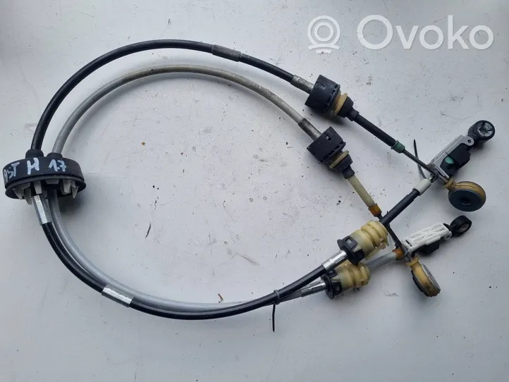 Opel Astra H Gear shift cable linkage 