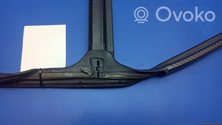 Mercedes-Benz Vito Viano W639 Gummidichtung Fenster Scheibe Tür vorne A6397210405