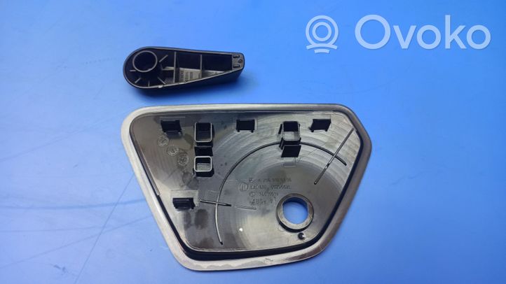 Mercedes-Benz C W204 Cornice di rivestimento della regolazione del sedile della portiera anteriore 2049180034