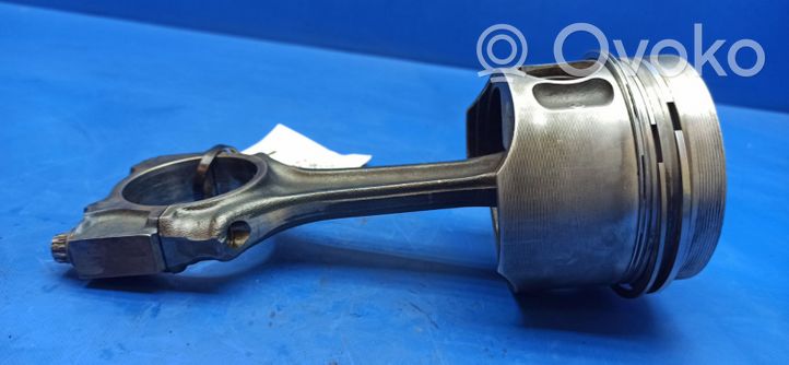 Mercedes-Benz S W140 Piston avec bielle 8968