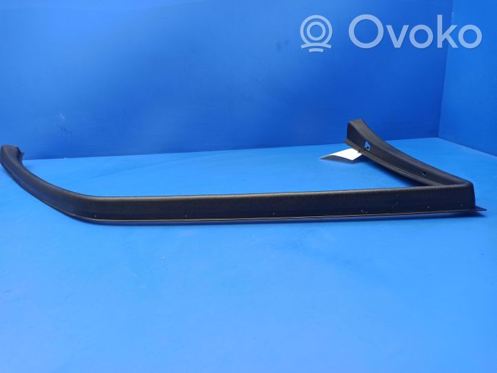 Mercedes-Benz S W126 Rivestimento modanatura del vetro della portiera anteriore 1267250371