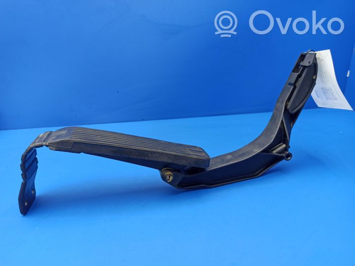 Mercedes-Benz S W140 Accelerator throttle pedal 1403011120