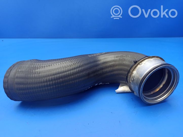 Mercedes-Benz ML W163 Intercooler hose/pipe A1635016082