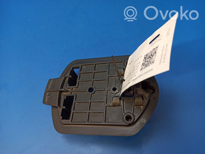 Mercedes-Benz E W211 Staffa supporto del triangolo d’emergenza 2118900514