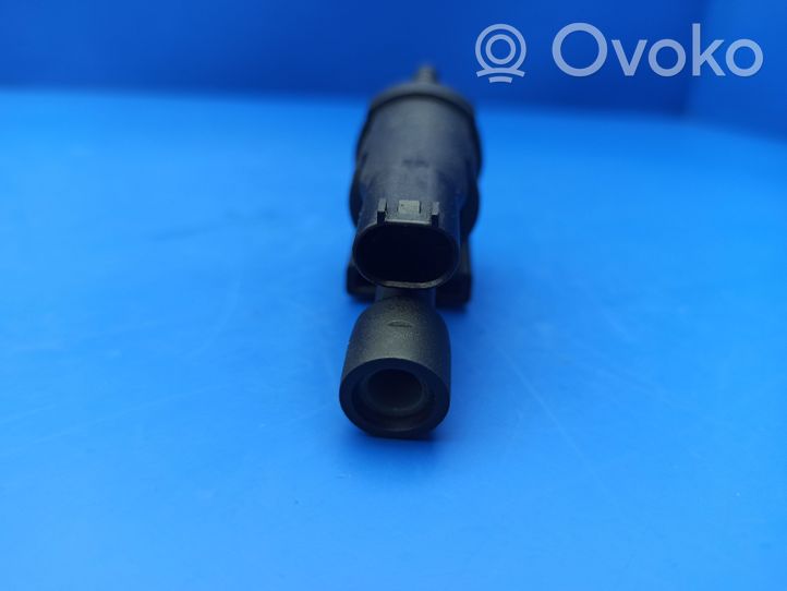 Mercedes-Benz E W211 Vacuum valve 0025401497