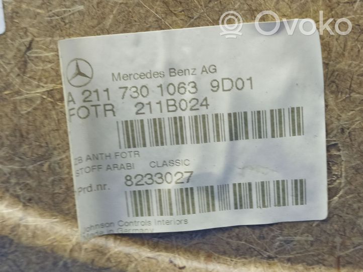 Mercedes-Benz E W211 Garniture panneau de porte arrière A2117370214