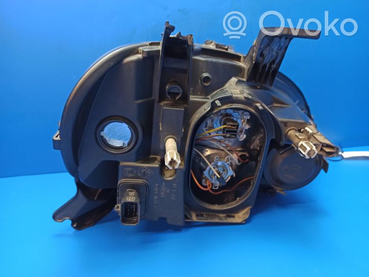 Mercedes-Benz ML W163 Lampa przednia 1638200049