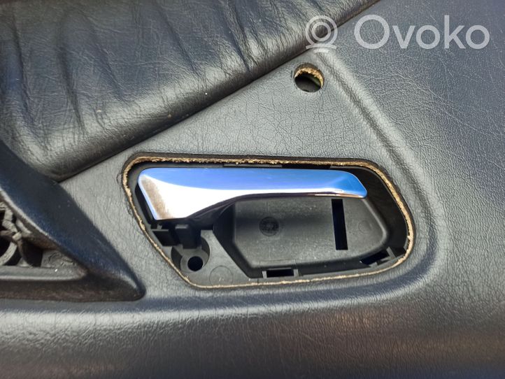 Mercedes-Benz ML W163 Rivestimento del pannello della portiera anteriore A163720365