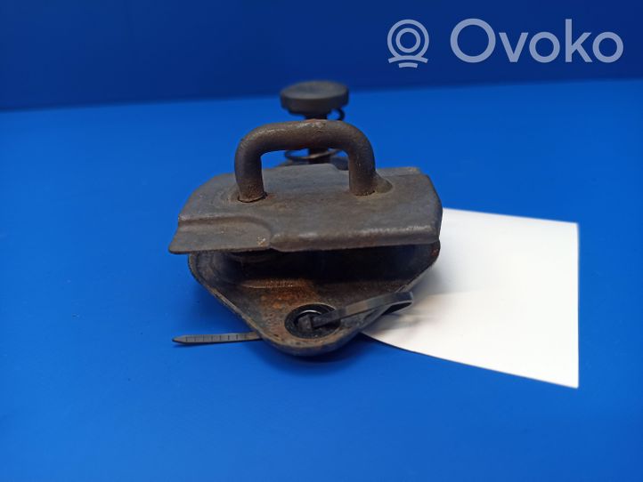 Mercedes-Benz E W211 Anello/gancio chiusura/serratura del vano motore/cofano A2118800360