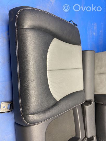 Mercedes-Benz CLK A209 C209 Rear seat W209