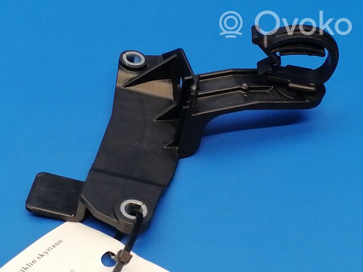 BMW X4 F26 Altra parte del vano motore 8572837