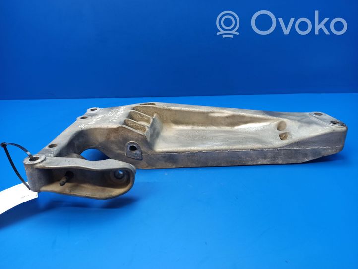 BMW X4 F26 Supporto di montaggio scatola del cambio 6786567