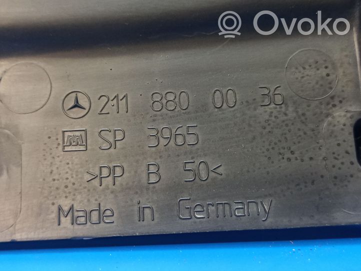 Mercedes-Benz E W211 Kratka wlotu powietrza na maskę A2118800036