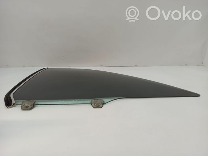 Mercedes-Benz 380 560SEC C126 Rear side window/glass 001025