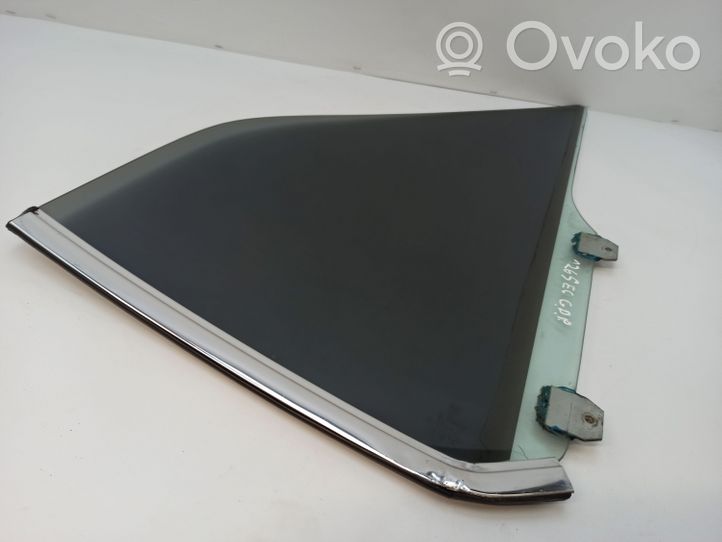 Mercedes-Benz 380 560SEC C126 Rear side window/glass 001025