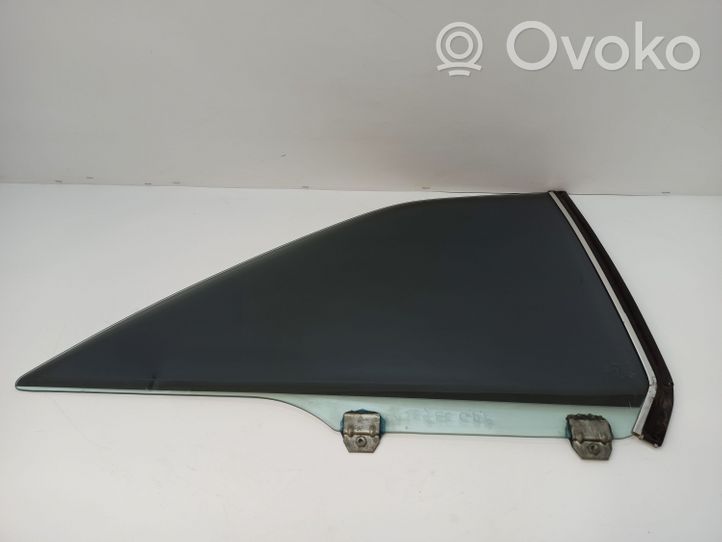 Mercedes-Benz 380 560SEC C126 Rear side window/glass 001025