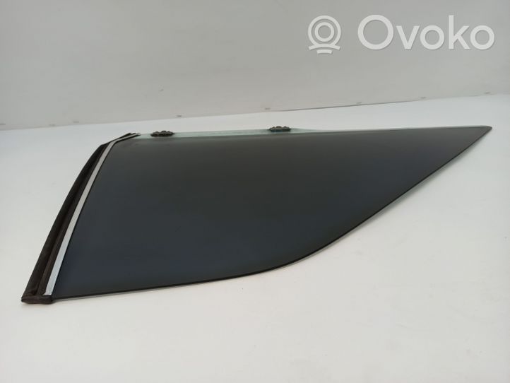 Mercedes-Benz 380 560SEC C126 Rear side window/glass 001025