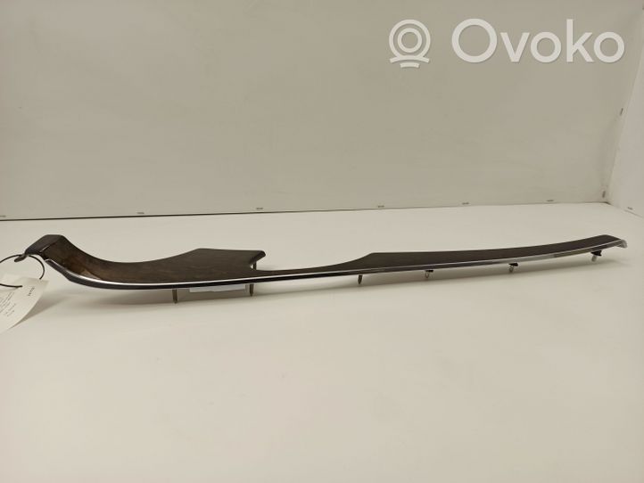 Mercedes-Benz E W211 Barra di rivestimento della portiera anteriore 8446042