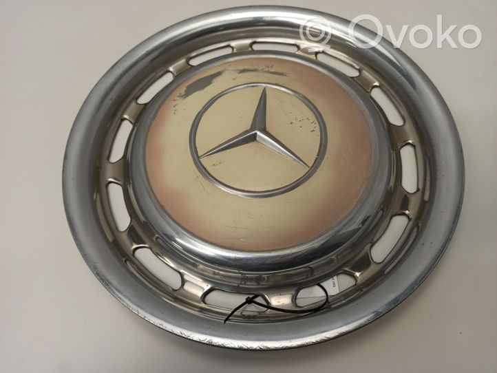 Mercedes-Benz COMPAKT W115 Enjoliveurs R14 