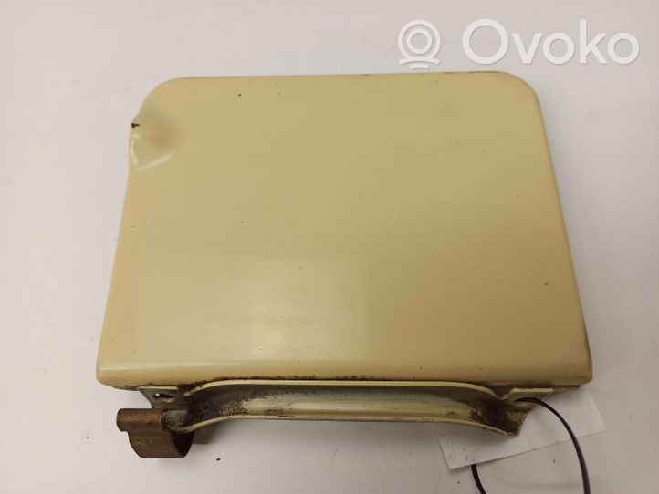 Mercedes-Benz 250 280 C CE W114 Bouchon, volet de trappe de réservoir à carburant 1145840639